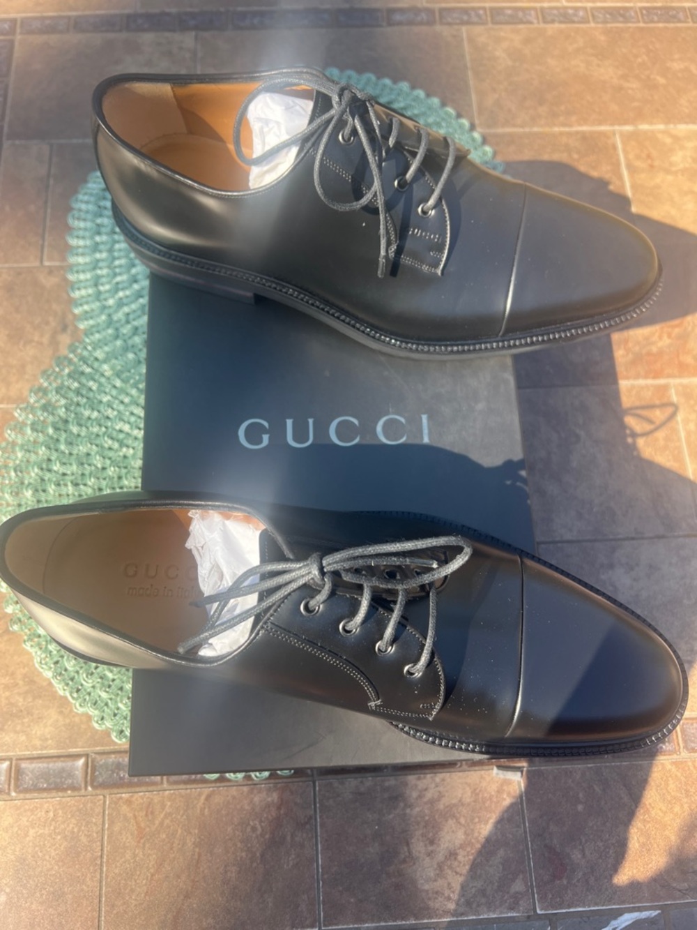Gucci Black Leather Cap-Toe Derby Lace-Up Shoes - Picture 11 of 14